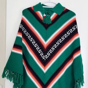 VTG Poncho Womens One Size Knit Green Vibrant Hippie Cape